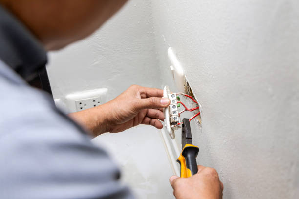 Best 24-Hour Electrician  in Carbondale, KS
