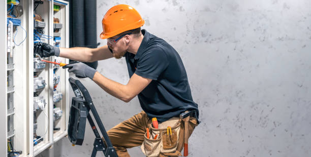 Best Best Electricians Near Me  in Carbondale, KS