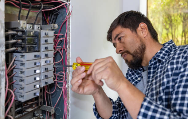 Best Electrician Near Me  in Carbondale, KS